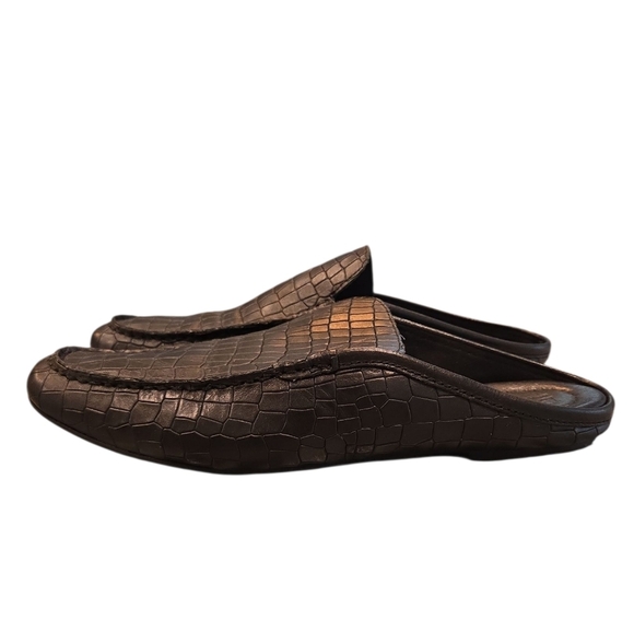 BORN CAPRICORN-ANNAMARIA COLLECTION. CROC EMBOSSED LEATHER MULES. SIZE 9M - Picture 1 of 8
